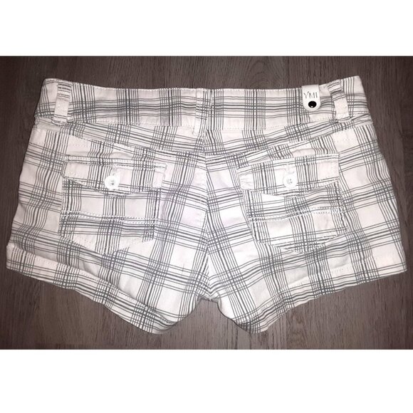 YMI - Picture 2 of 5